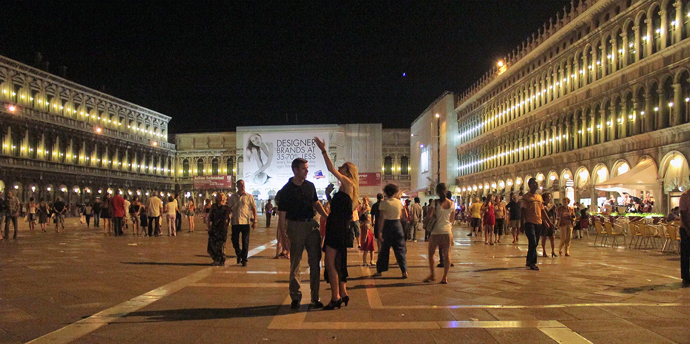 25 - Guarda che luna 2.jpg